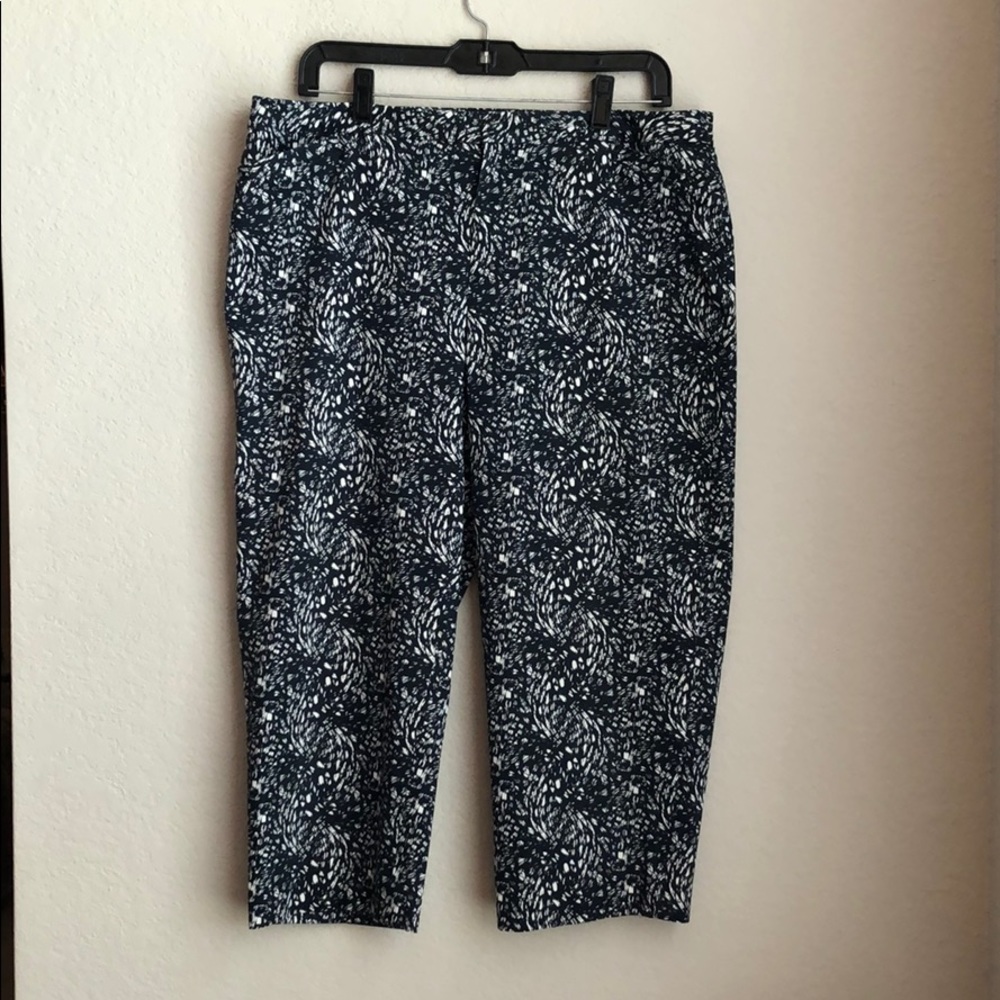 Coldwater Creek Natural Fit Navy Blue Crop Pants